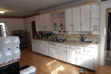 27 Thompson St, Sanford, ME 04073 - photo 4