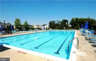 1304 Waneta Ct, Odenton, MD 21113 - photo 3