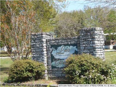 Subdivision sign