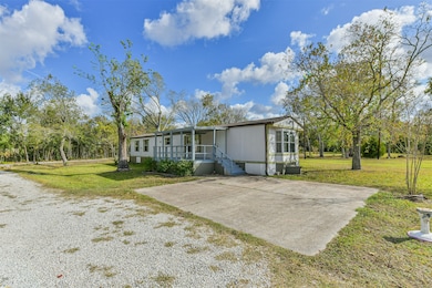 1749 Max Rd unit 7, Pearland, TX 77581 - photo 2