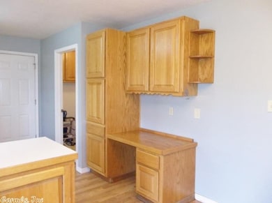 Built in Desk & Extra cabinets in Kitchen!