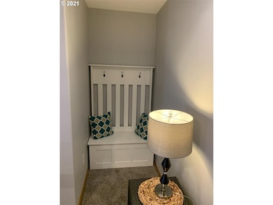 14711 NE Couch St, Portland, OR 97230 - photo 6