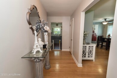 8220 Denise Dr, Louisville, KY 40219 - photo 5