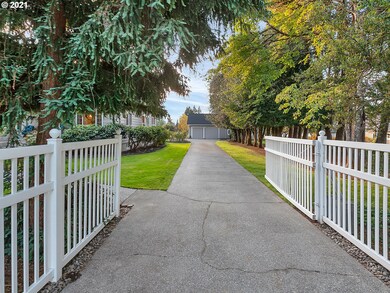 Driveway-Gated