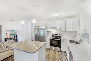 3364 Ramblewood Way unit 12B2, Sarasota, FL 34237 - photo 2