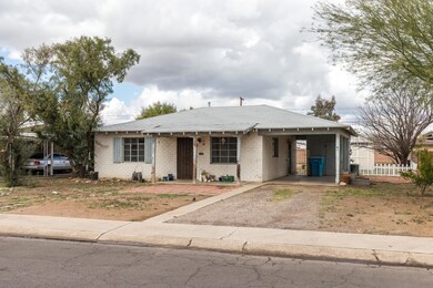 1932 W Weldon (1 of 17)
