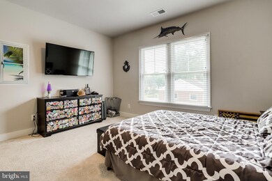 2222 Tulip Dr, Falls Church, VA 22046 - photo 2