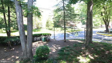 1646 Parkcrest Cir unit 201, Reston, VA 20190 - photo 3