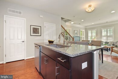 3002 Rittenhouse Cir unit 25, Fairfax, VA 22031 - photo 4