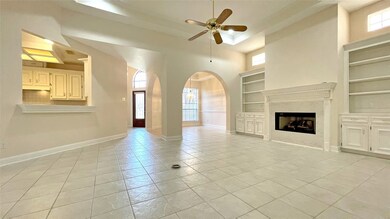 8014 Oakwood Hollow St, Houston, TX 77040 - photo 5