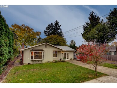 213 N Douglas St, Canby, OR 97013 - photo 2