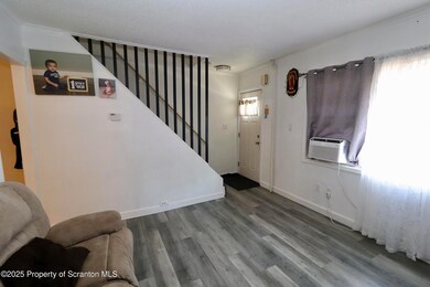 512 Emmett St, Scranton, PA 18505 - photo 3