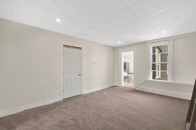 284 Maple St, Holyoke, MA 01040 - photo 7