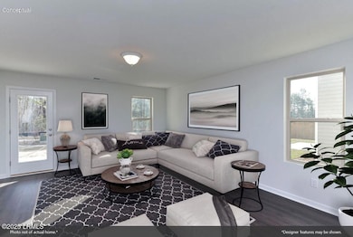 Monroe- Family Room