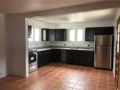 16 Pearl St unit 1st floor, Westerly, RI 02891 - photo 4