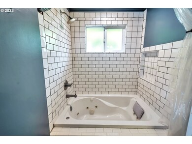 Owner's Suite Bathroom
