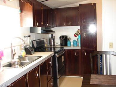 1712 Staleys Farm Rd, Asheboro, NC 27205 - photo 5