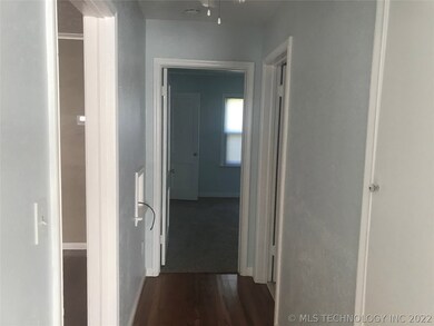 1011 E 37th St, Tulsa, OK 74105 - photo 6