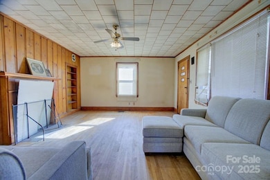 1218 Goodman Rd, Charlotte, NC 28214 - photo 7