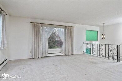 03-Living Room_MAX2615