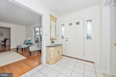 8210 Fox Hunt Ln, Frederick, MD 21702 - photo 3