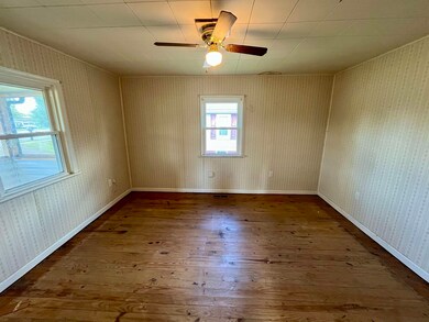 597 E Side Hwy, Waynesboro, VA 22980 - photo 3