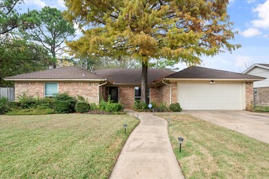 1301 Pinon Dr, Mansfield, TX 76063 - photo 2