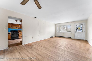 1081 Bennetts Mills Rd-Jackson-NJ-13