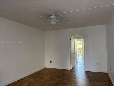 441 Collins Ave unit 27, Miami Beach, FL 33139 - photo 6