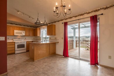 1019 N Stanley St, Medical Lake, WA 99022 - photo 4