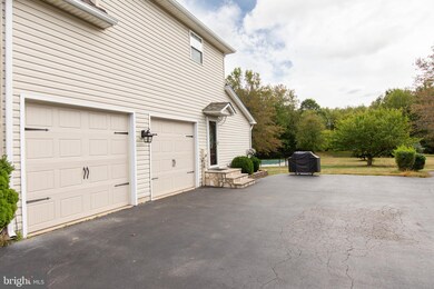 329 Meadow Glen Dr, Bear, DE 19701 - photo 3