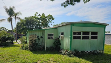 106 Diogenes St unit 106, Dunedin, FL 34698 - photo 4