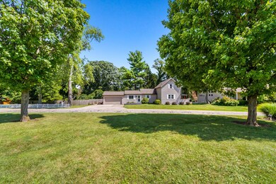 5048 Postlewaite Road-2.jpg-FULL