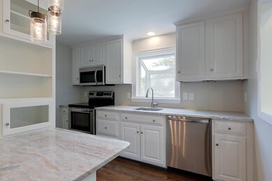 6 Tammy Cir, Nashua, NH 03062 - photo 2
