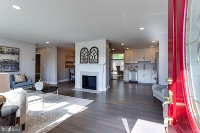 1022 Woods Place, Alexandria, VA 22302 - photo 4