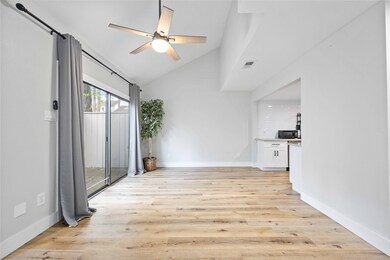 1063 Country Place Dr unit 1063, Houston, TX 77079 - photo 7