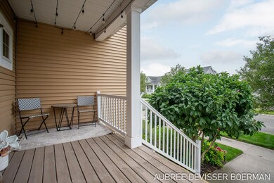 16-web-or-mls-30-knollwood-pkwy