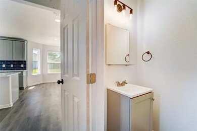 6003 Fallmont Dr, Houston, TX 77086 - photo 7