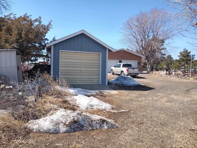 12762 W Walker Rd, North Platte, NE 69101 - photo 5