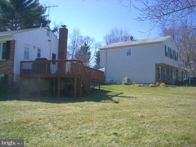 17624 Shamrock Dr, Olney, MD 20832 - photo 5