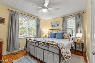 122 Elliott St, Beaufort, SC 29902 - photo 3