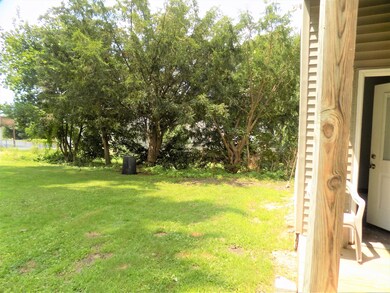 539 E Pine Apt 1 St, Olyphant, PA 18447 - photo 3