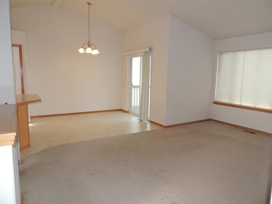 517 E Norma Lee Ave, Medical Lake, WA 99022 - photo 3