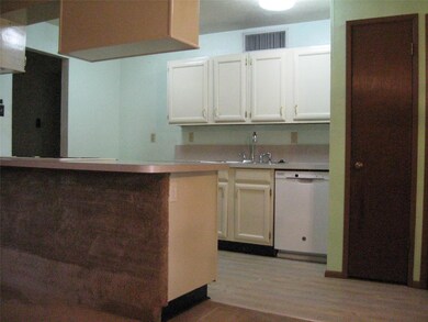 6313 Yarmouth Ave, North Richland Hills, TX 76182 - photo 5