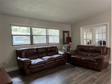 Living Room - Vaulted Ceilings