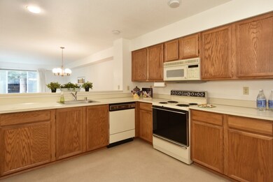 2740 76th Ave SE unit A401, Mercer Island, WA 98040 - photo 6