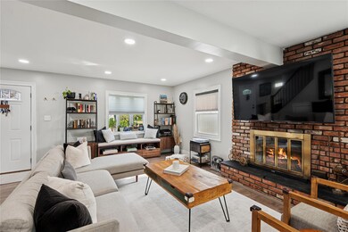 34 Chase Ln, Levittown, NY 11756 - photo 4