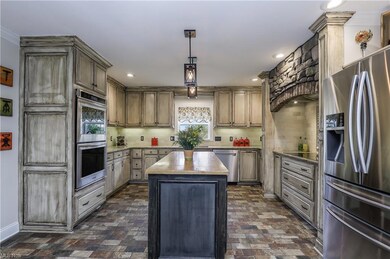 STUNNING kitchen with lots of counter space!
