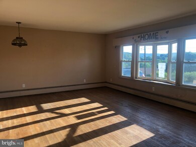 8 Crestview Dr, Schuylkill Haven, PA 17972 - photo 3