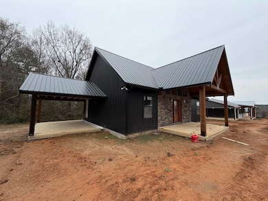 273 Oakgrove Rd, Selmer, TN 38375 - photo 3